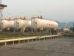 液化气站油漆翻新.JPG